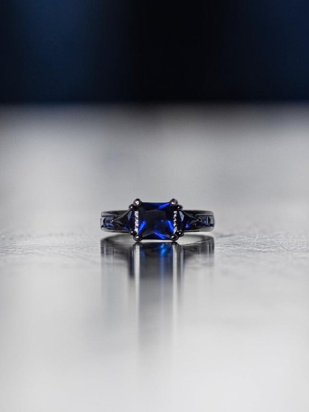 Sterling Silver 925 Sapphire Blue Cubic Zirconia Black Plated Ring Size 7